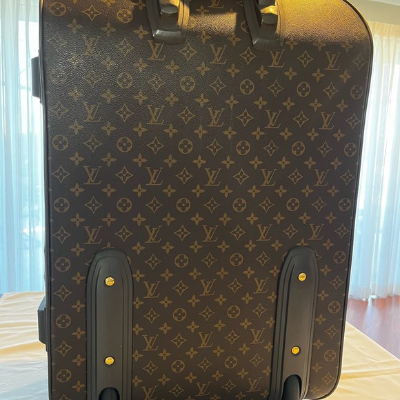 LOUIS VUITTON Pegas 70 Suitcase - Picture 6 of 16